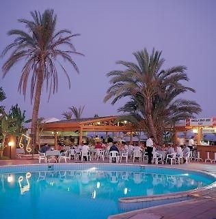 Yiannoula Beach Пафос Екстериор снимка